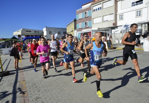 Máis de 350 corredores disputaron a terceira da Carreira Popular de Corrubedo